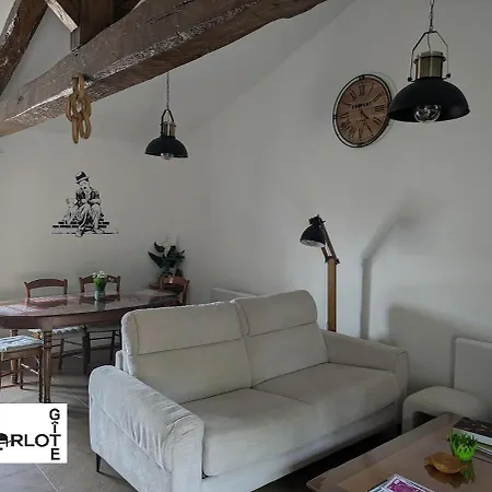 Charlot - Proche Futuroscope Aquascope Migné-Auxances