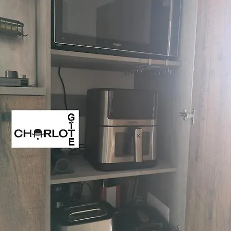 Charlot - Proche Futuroscope Aquascope * Migné-Auxances