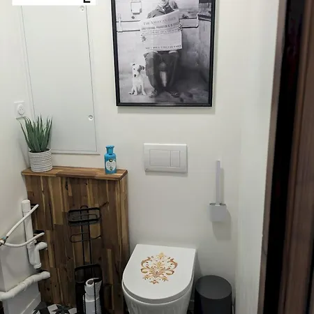 Charlot - Proche Futuroscope Aquascope Migné-Auxances