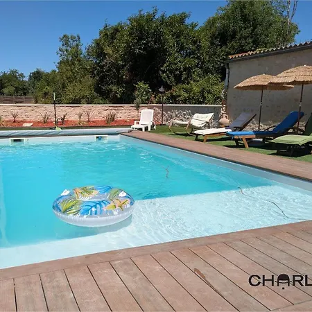 Charlot - Proche Futuroscope Aquascope * Migné-Auxances