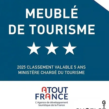 Charlot - Proche Futuroscope Aquascope *